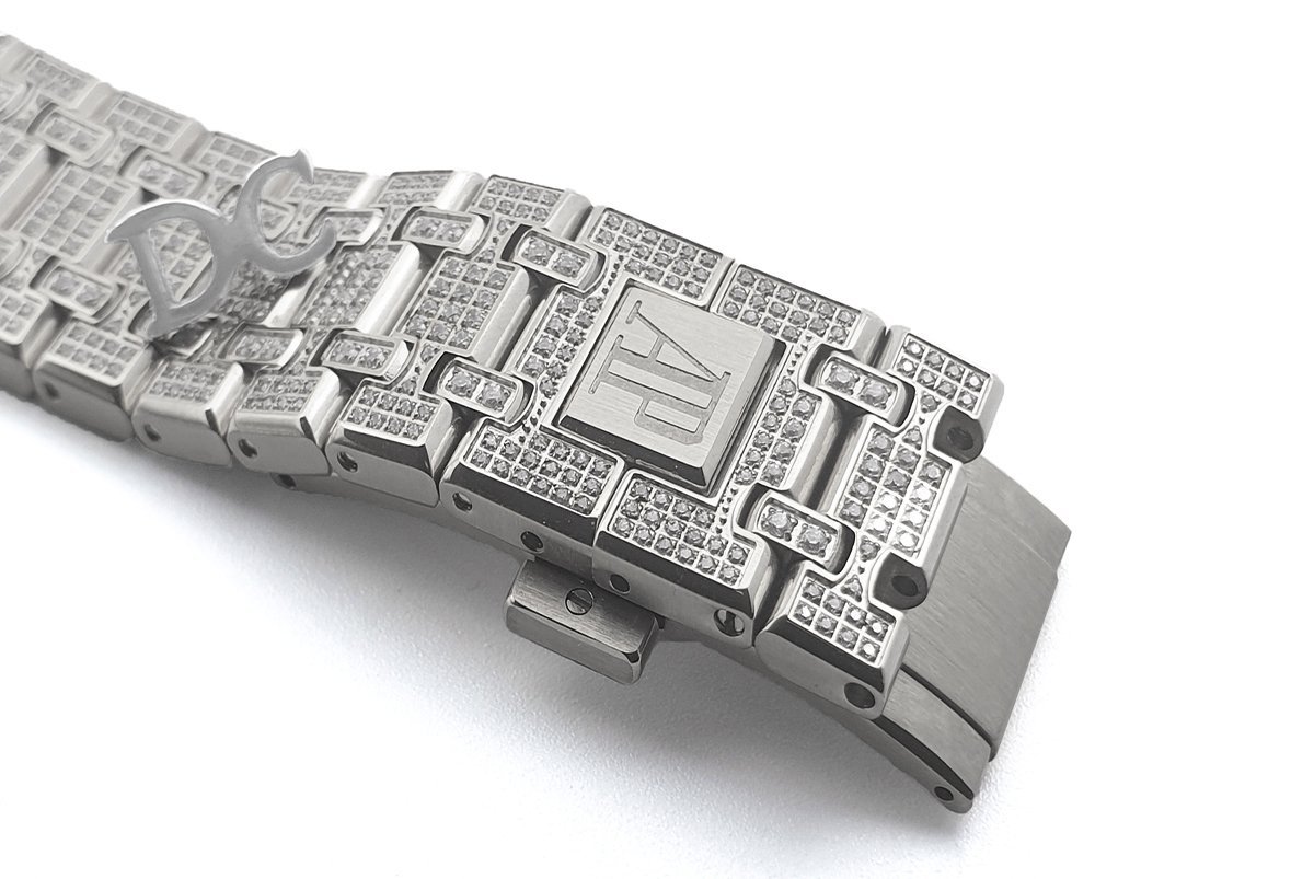 Royal Oak 41mm 15402 Full Diamond Paved In White Gold on Bracelet - Image 5