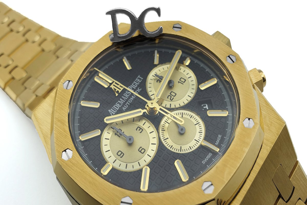 Royal Oak Self-Winding Chronograph Black/Gold Dial in Yellow Gold - Image 3