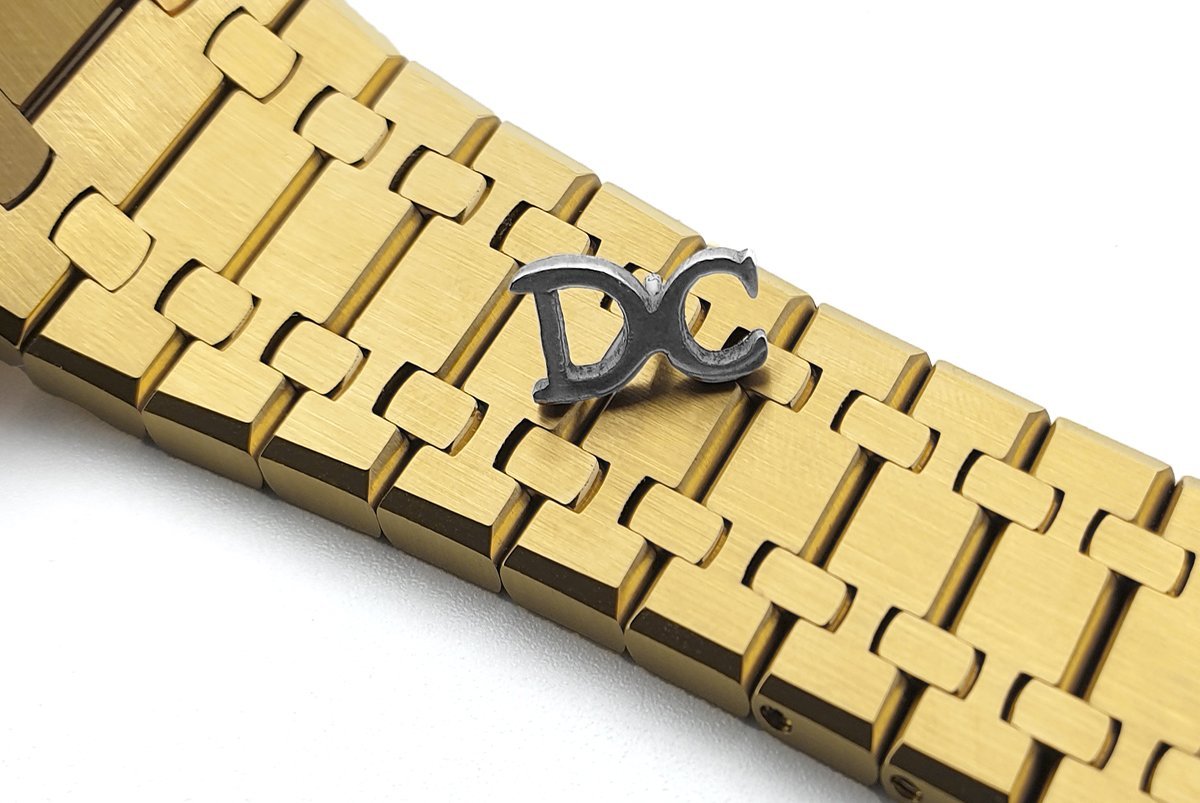 Royal Oak Self-Winding Chronograph Black/Gold Dial in Yellow Gold - Image 7