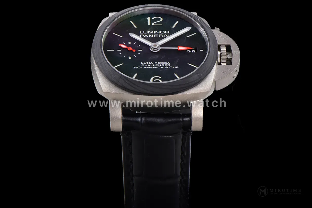 PAM1096 Luna Rossa GMT 42mm - Image 11
