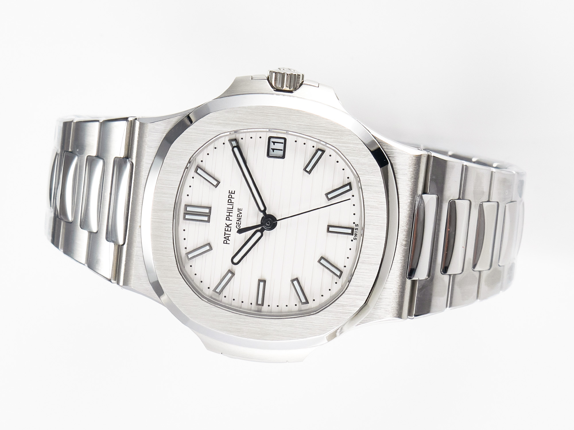 Nautilus 5711 3KF 1:1 Best Edition White Dial on SS Bracelet A324 Super Clone V2 - Image 8