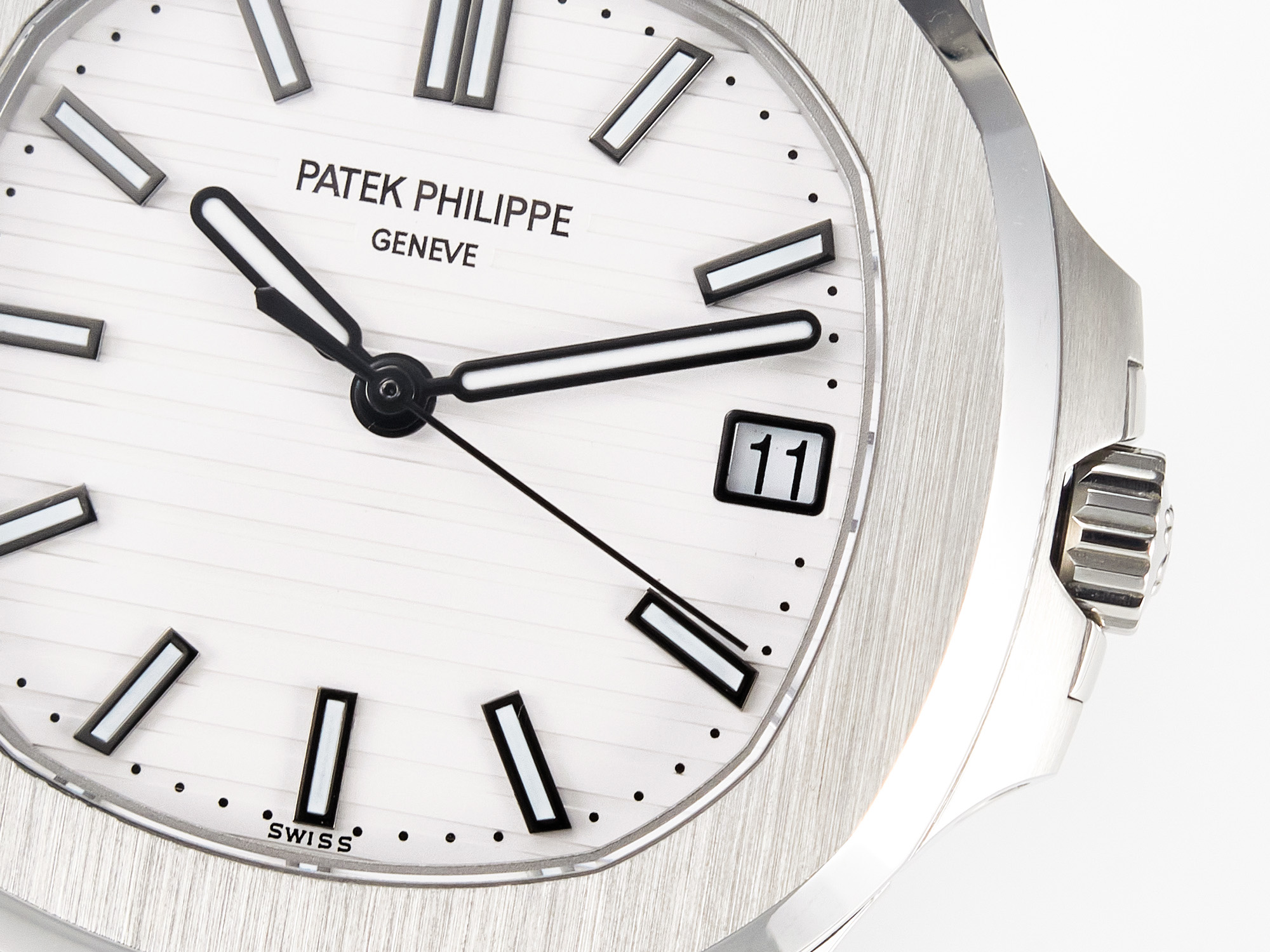 Nautilus 5711 3KF 1:1 Best Edition White Dial on SS Bracelet A324 Super Clone V2 - Image 9