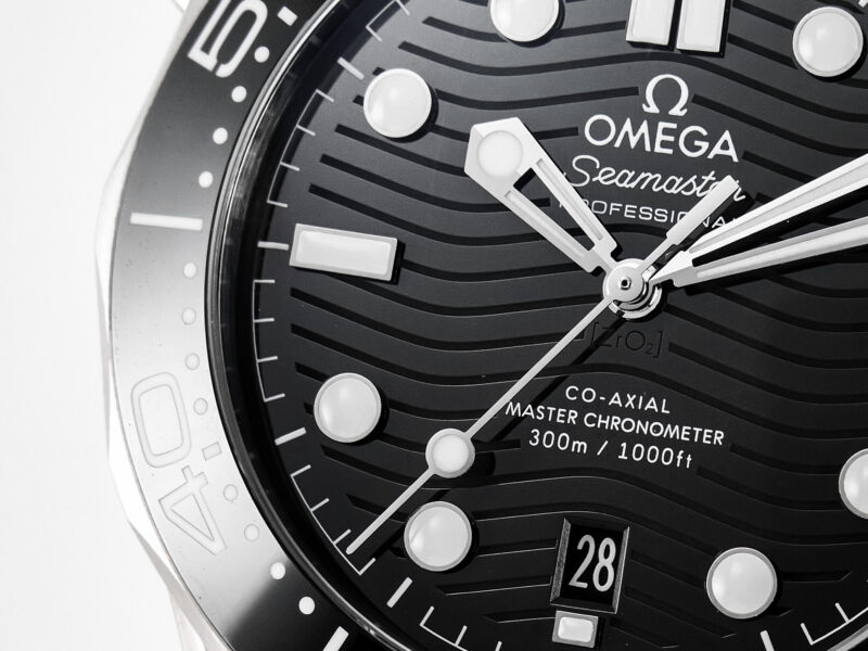 Seamaster Diver 300M VSF 1:1 Best Edition Black Ceramic Black Dial on SS Bracelet A8800 V2 - Image 9