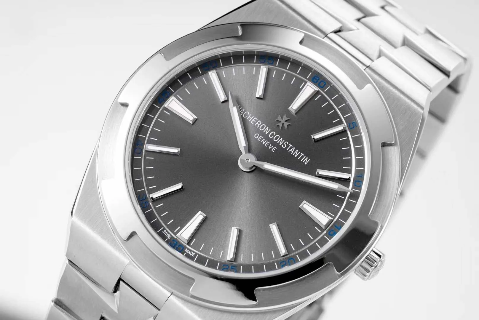 Overseas cadran gris Réf: 4500V – Image 3