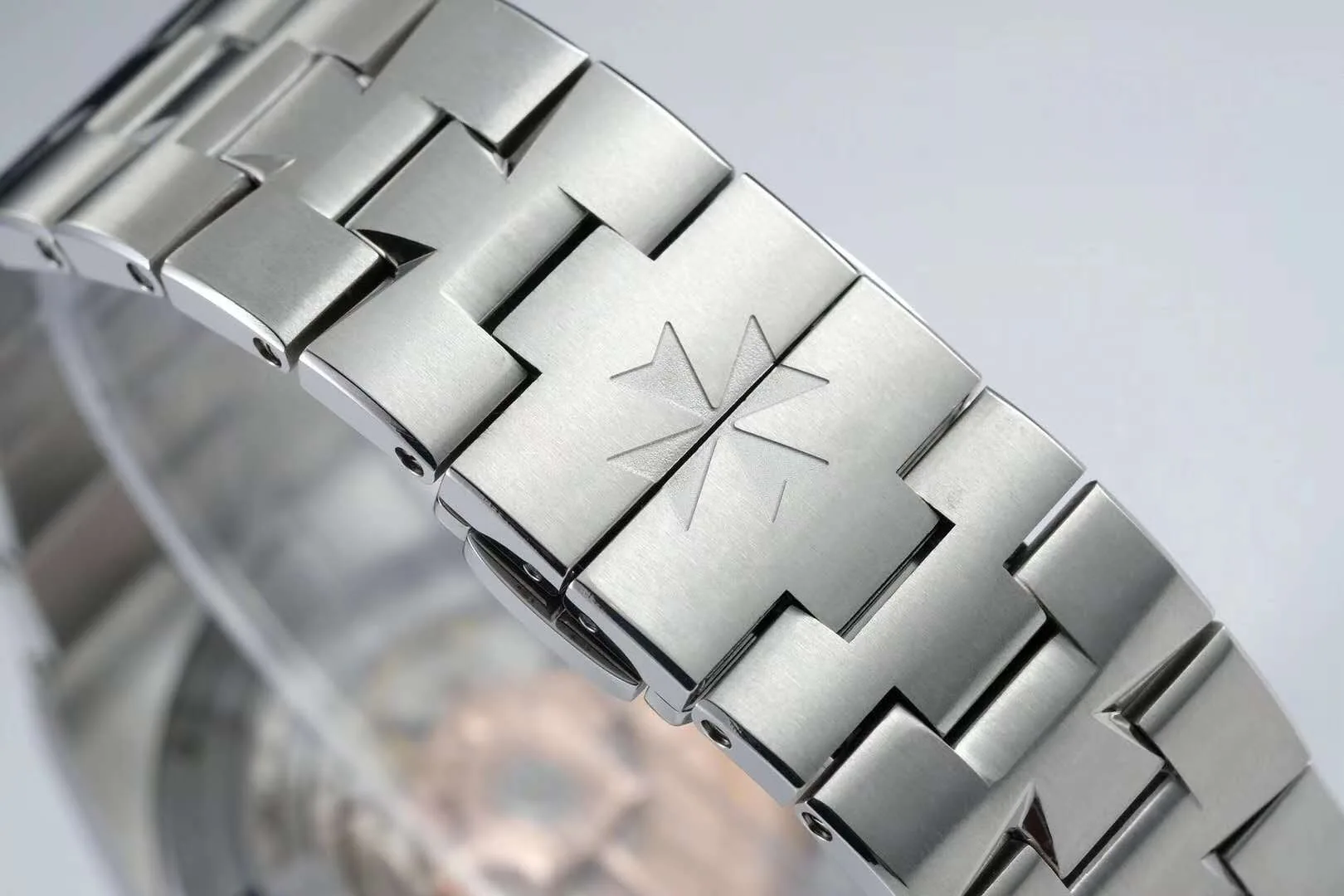 Overseas cadran gris Réf: 4500V – Image 4