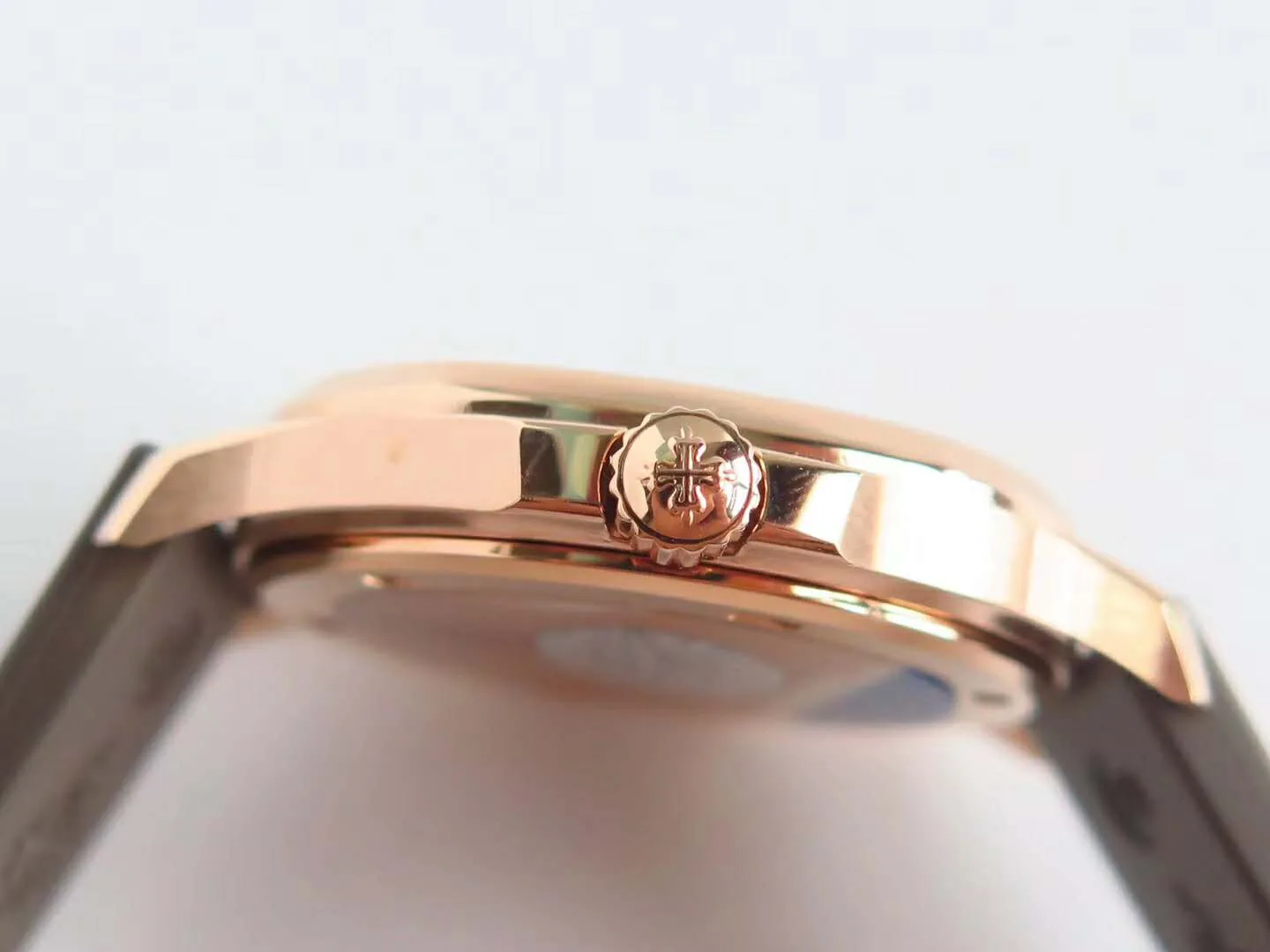 Aquanaut Luce 5068R cadran noir en or rose – Image 8
