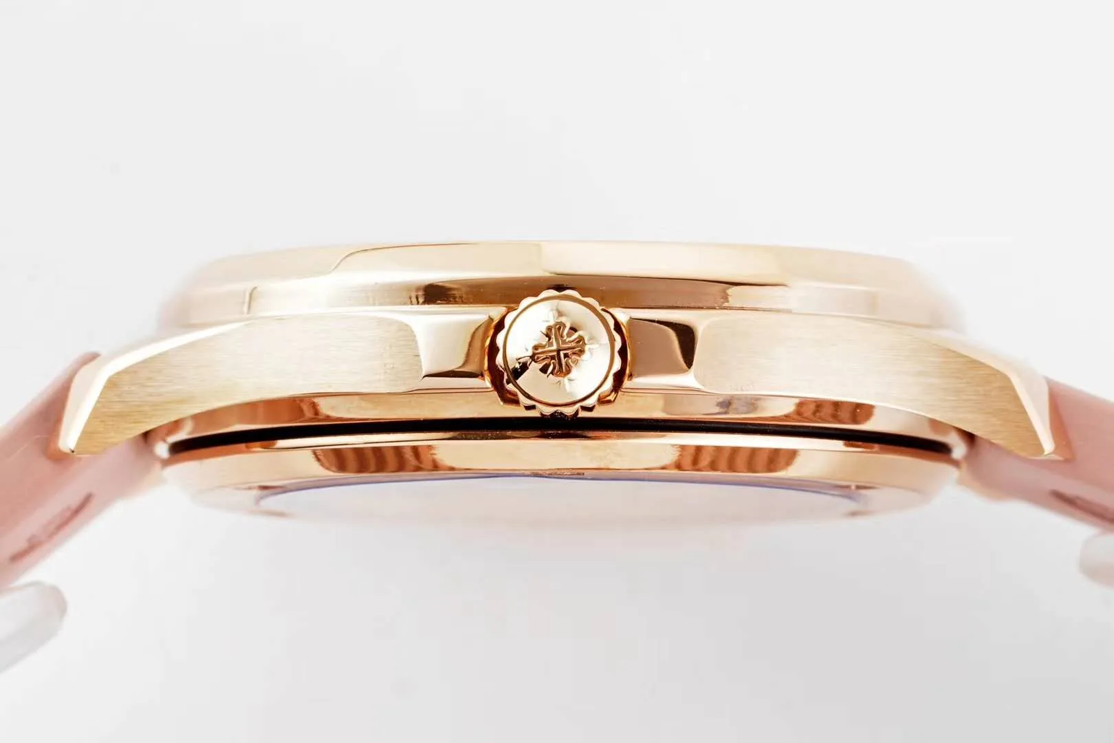 Aquanaut Luce 5072R esfera MOP en oro rosa - Imagen 9