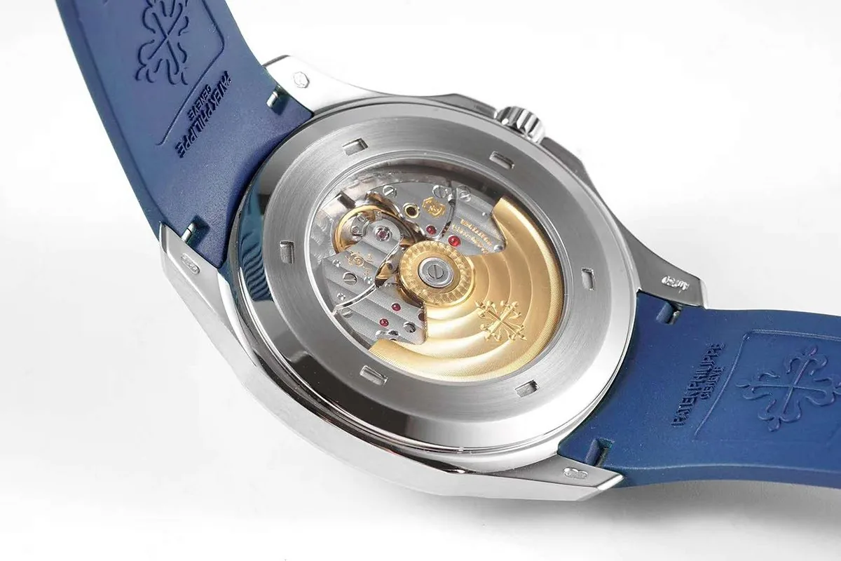 Aquanaut 5168G esfera azul en oro blanco - Imagen 8
