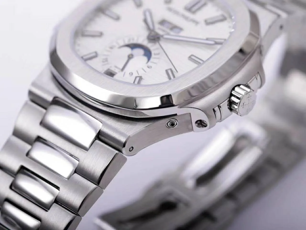 Nautilus 5726/1A-010 quadrante bianco in acciaio - immagine 4