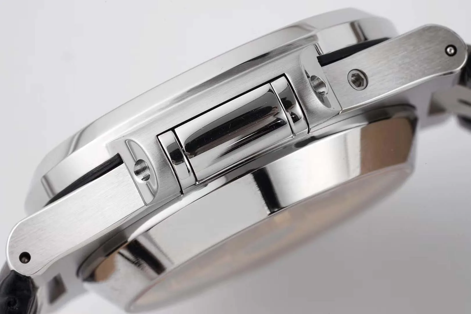 Nautilus 5980/1A-019 cadran blanc en acier sur bracelet en cuir – Image 8