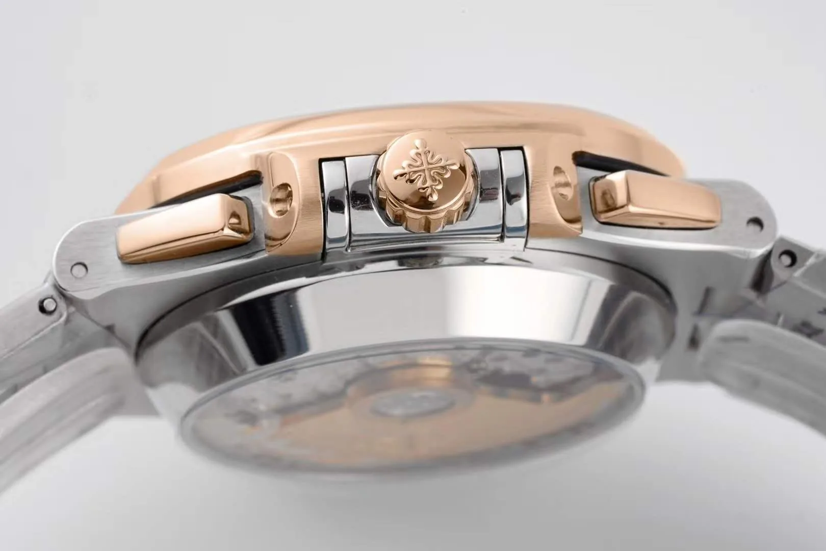 Nautilus Chronograph 5980/1AR en acero y oro rosa - Imagen 8