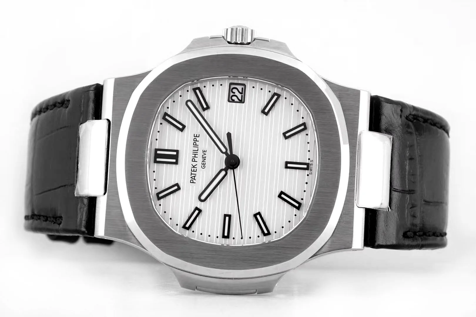 Nautilus Jumbo 5711 quadrante bianco in acciaio con cinturino in pelle nero - immagine 4