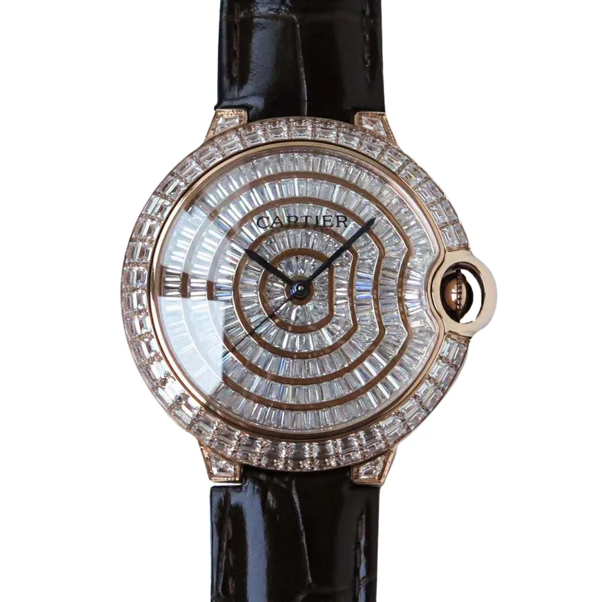 Ballon Bleu de Cartier 42mm cadran pavé de diamants en or rose