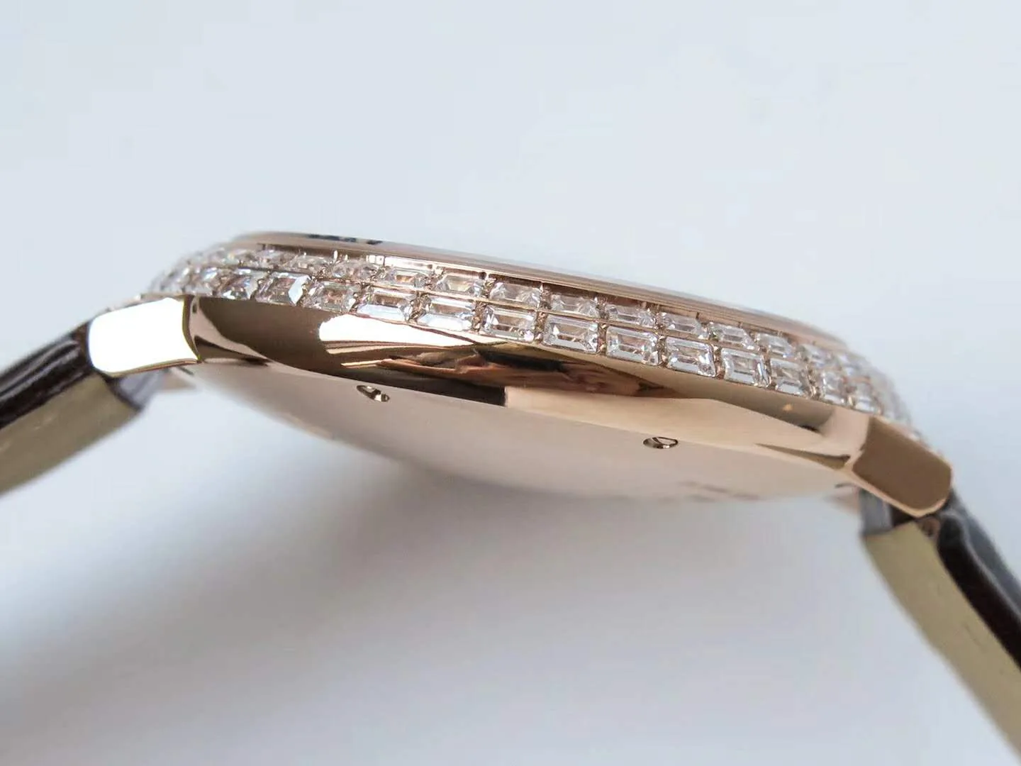 Ballon Bleu de Cartier 42mm cadran pavé de diamants en or rose – Image 7