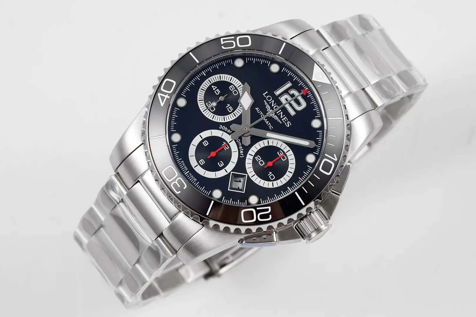 Hydroconquest cadran noir sur bracelet – Image 2