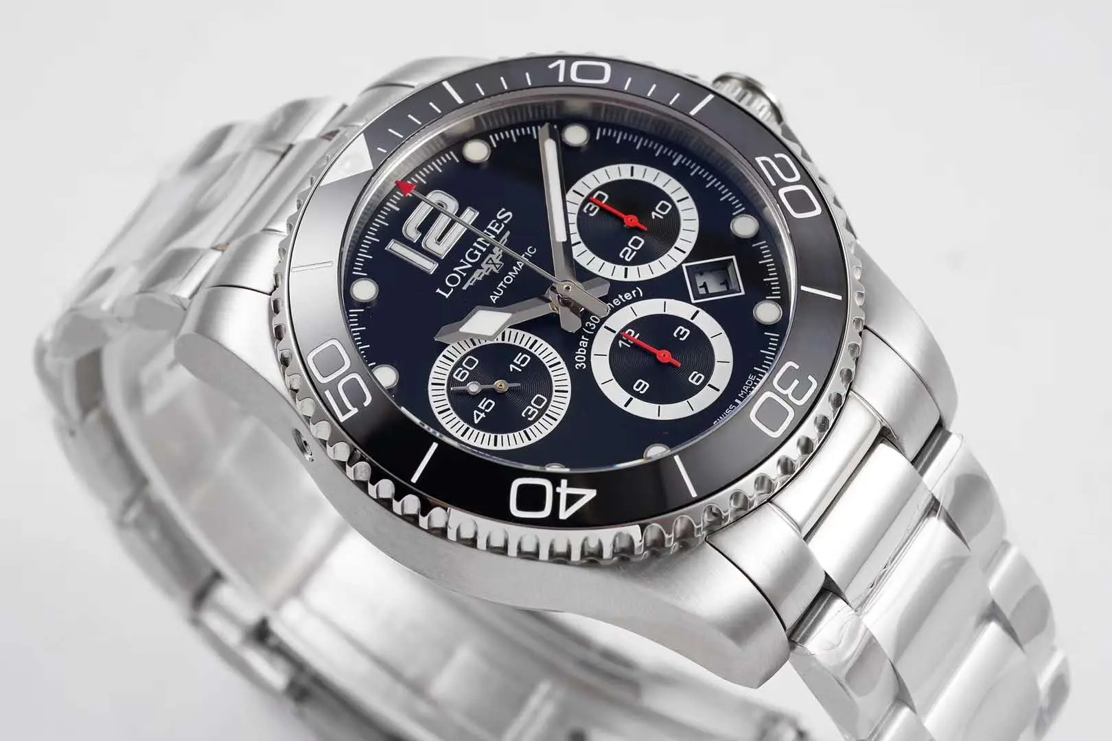 Hydroconquest cadran noir sur bracelet – Image 4