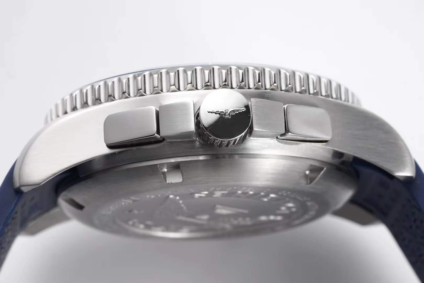 Hydroconquest cadran bleu sur bracelet en caoutchouc – Image 8