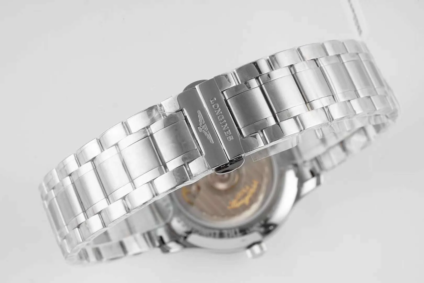 Master Collection cadran blanc sur bracelet – Image 6
