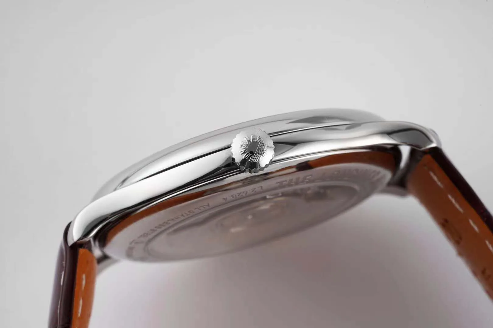 Master Collection quadrante bianco su cinturino in pelle marrone - immagine 7