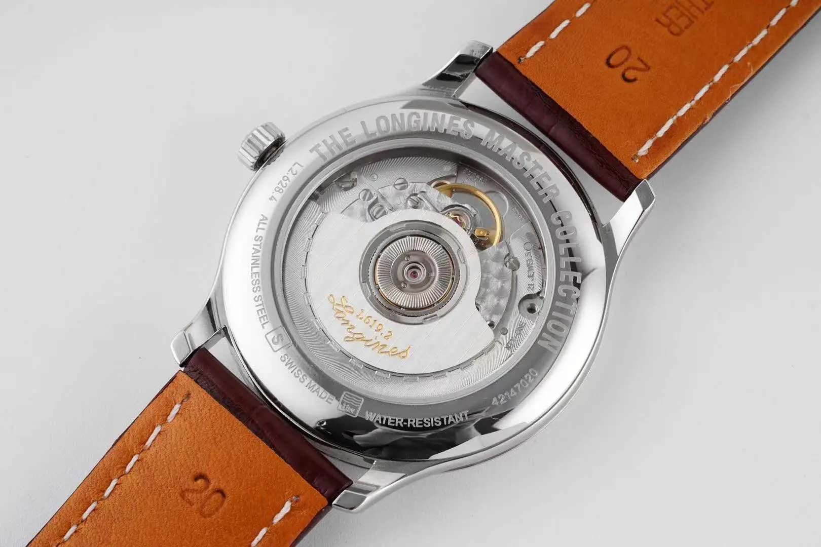 Master Collection quadrante bianco su cinturino in pelle marrone - immagine 8