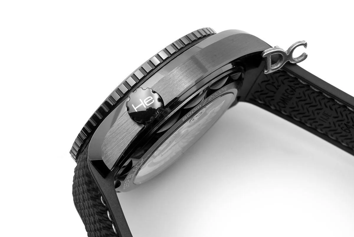 Seamaster Planet Ocean GMT „Deep Black“ komplett schwarze Keramik – Bild 3