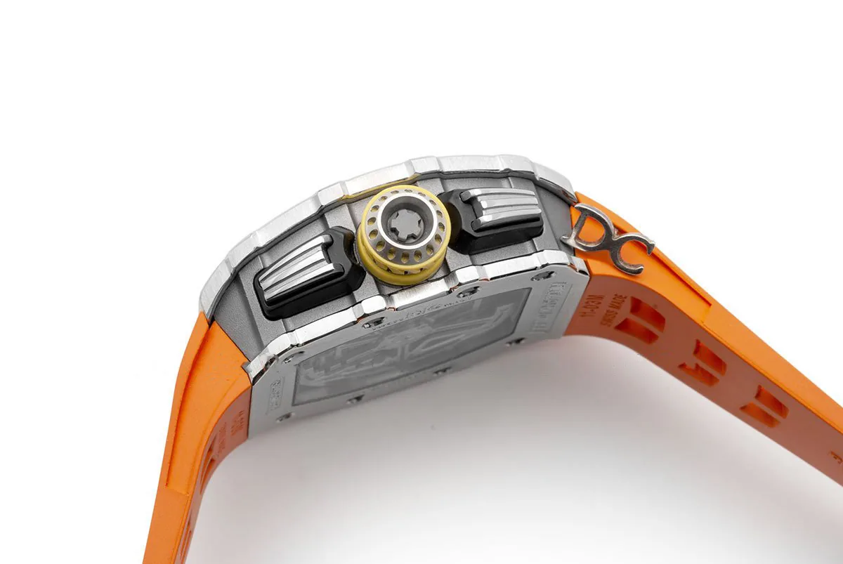 RM 011-03 Automatik Flyback-Chronograph in Titan am orangefarbenen Kautschukarmband – Bild 8