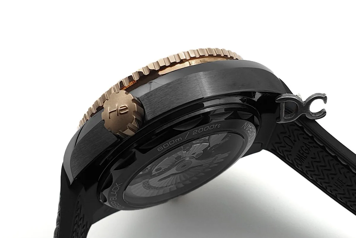Seamaster Planet Ocean GMT “Deep Black” cerámica y oro - Imagen 9
