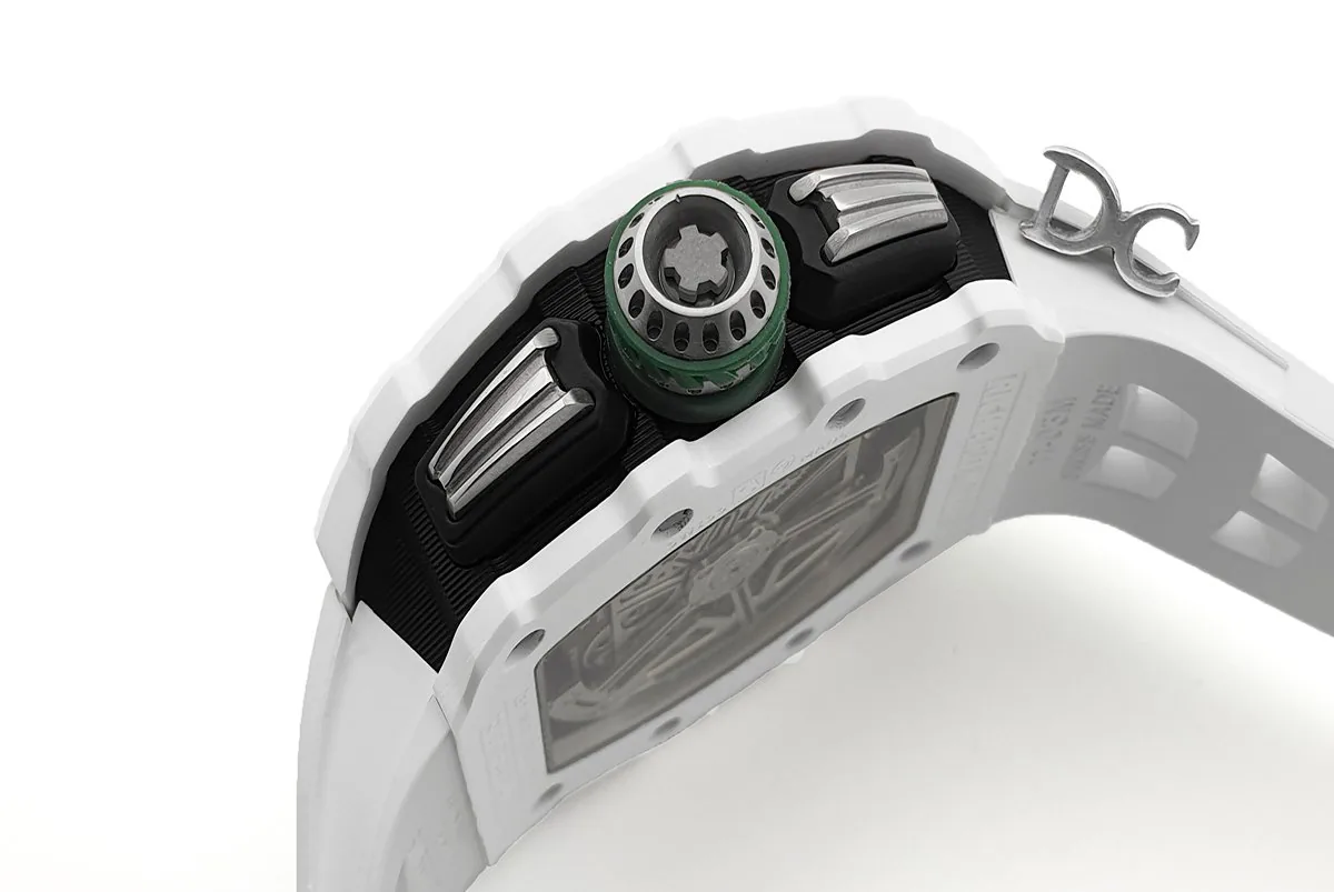 RM 011-02 Le Mans Classic chronographe vert sur bracelet en caoutchouc blanc – Image 9