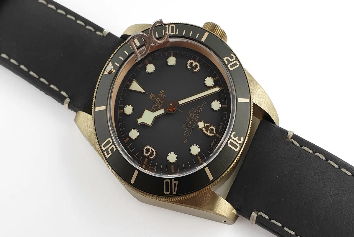 Tudor Black Bay Bronze Réf. 79250BA cadran gris – Image 2