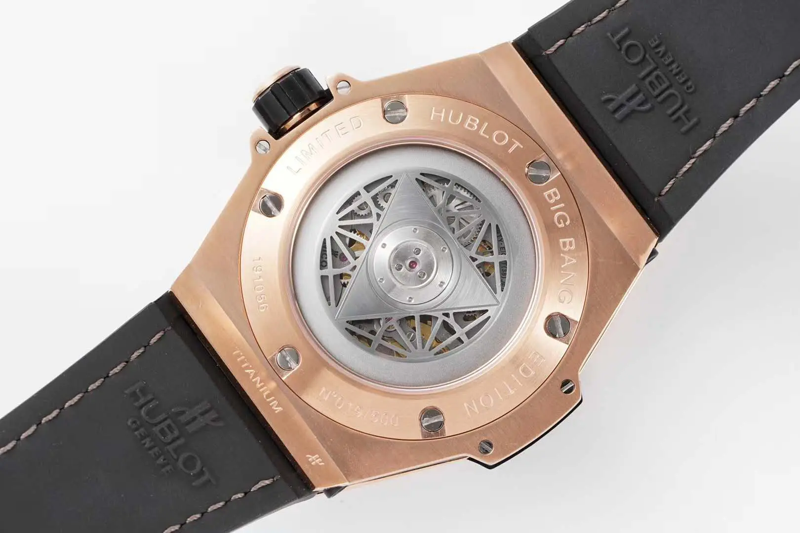 Big Bang Unico Sang Bleu en oro rosa con correa de piel marrón - Imagen 6
