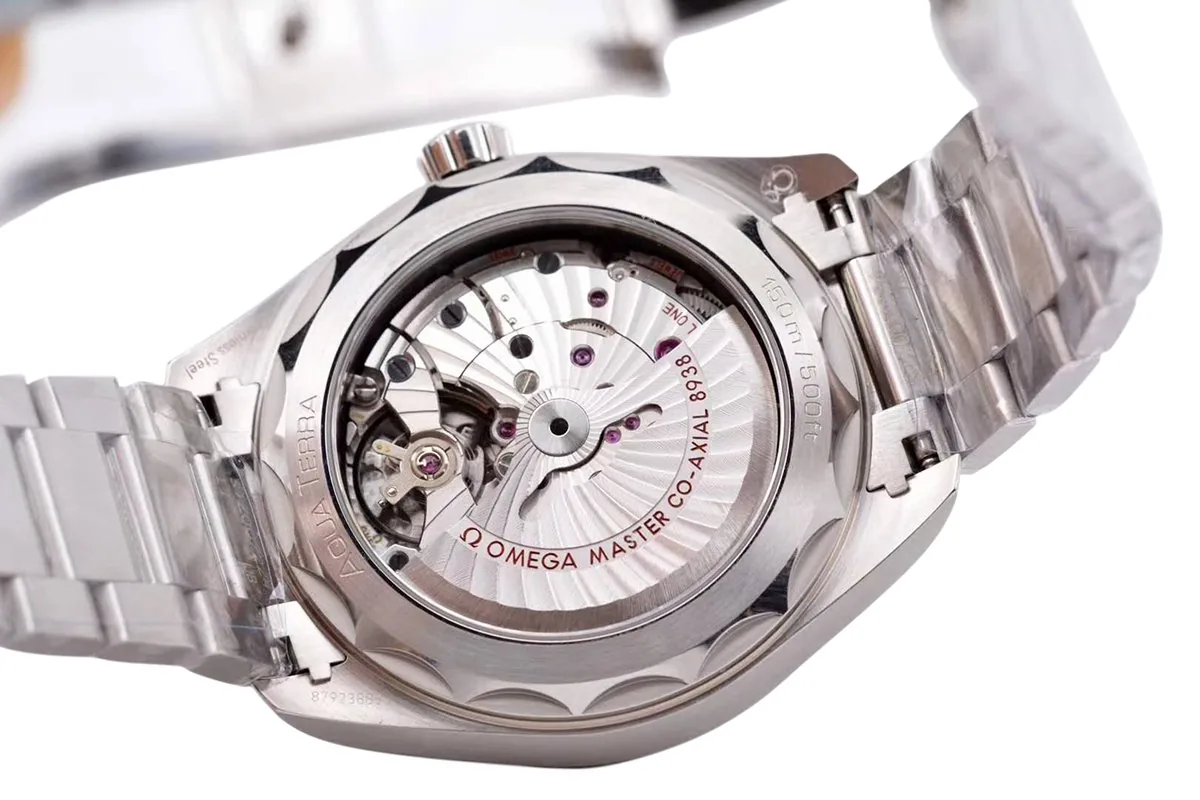 Seamaster Aqua Terra Worldtimer Master Chronometer blaues Zifferblatt am Armband – Bild 5