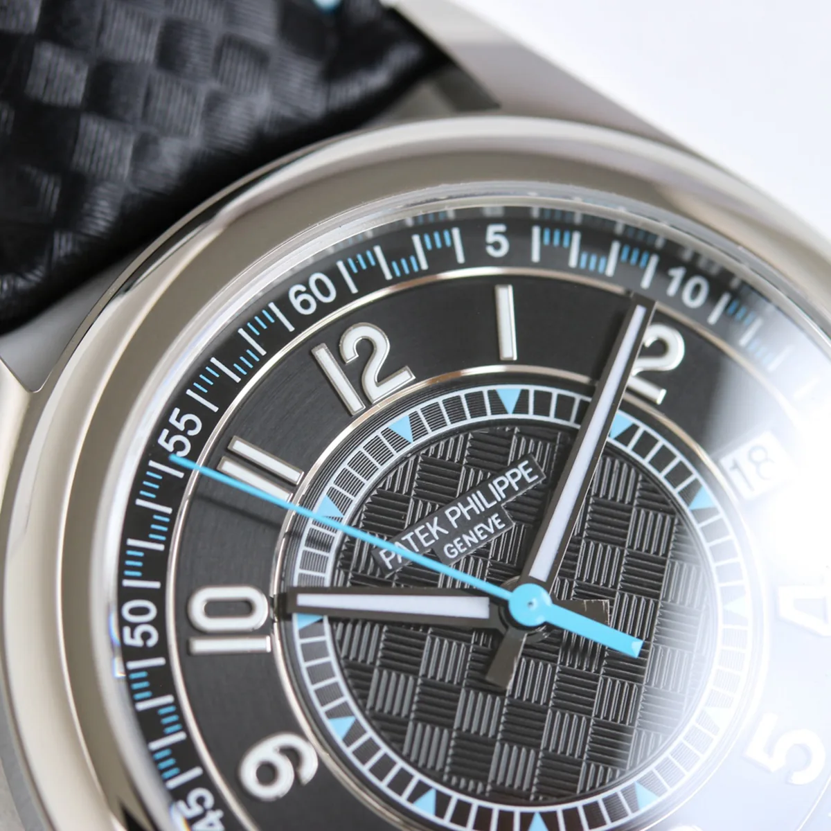 Calatrava 6007G-001 esfera negra y azul cielo en oro blanco - Imagen 4