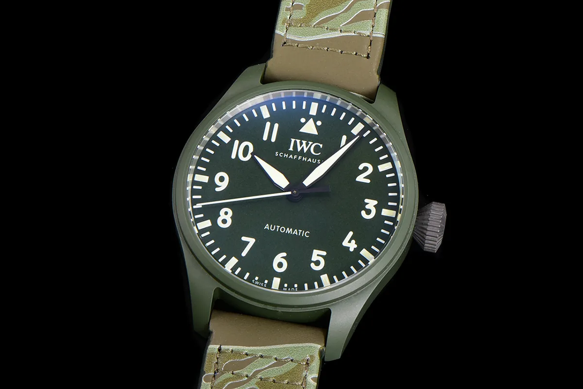 Big Pilot’s Watch 43 IW329802 Top Gun Edition Woodland sur bracelet camouflage – Image 4