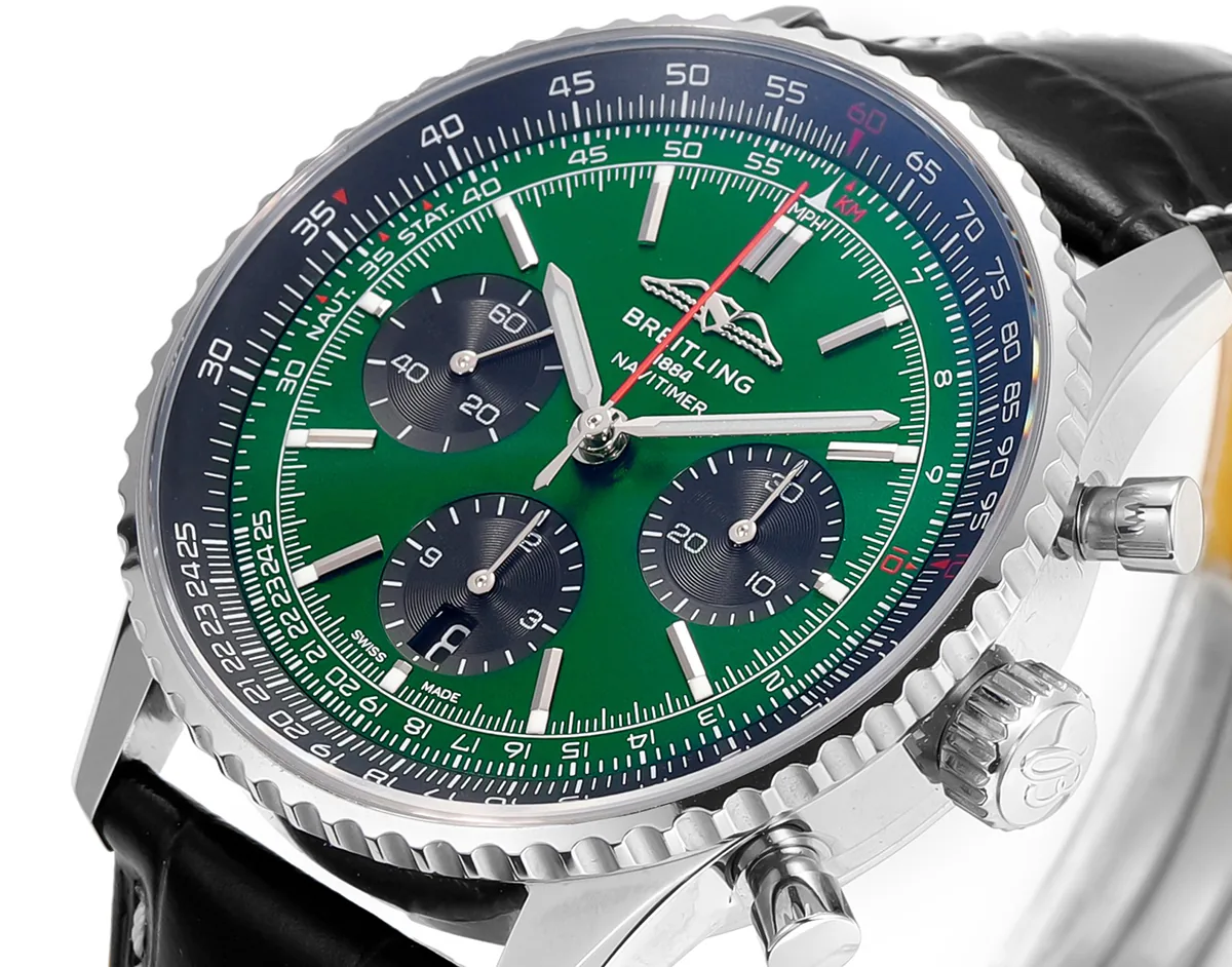 Navitimer B01 Chronograph 43 quadrante verde scuro in acciaio su cinturino in pelle - immagine 3