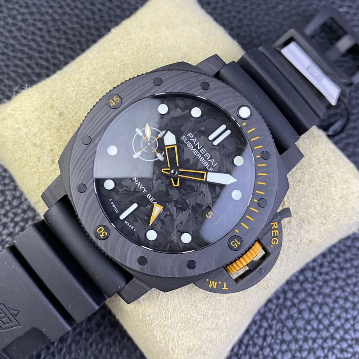 PAM1324 Submersible GMT Carbotech™ Navy Seals 44mm – Bild 4