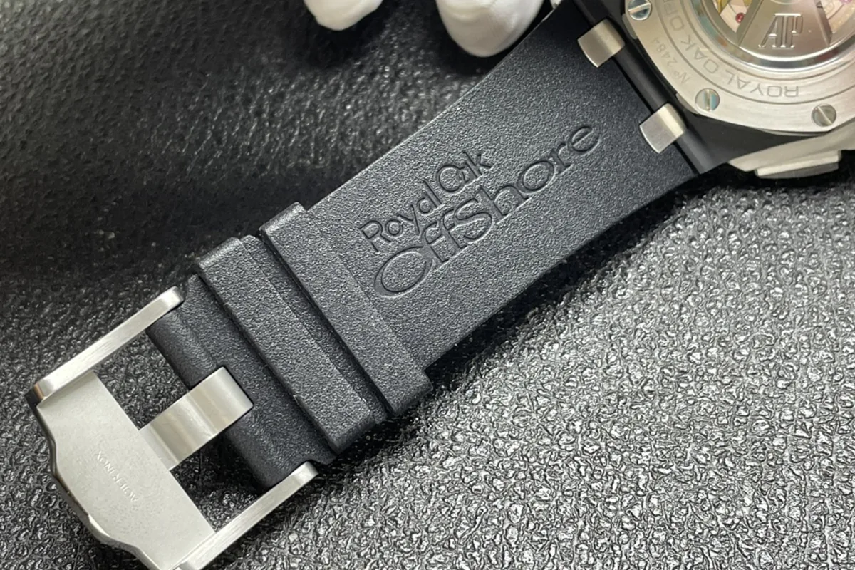 Royal Oak Offshore Novelty 43mm esfera gris Ref. 26405CG - Imagen 9
