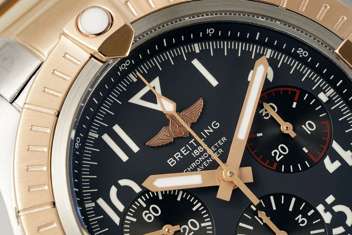 Avenger B01 Chronograph 45 Black Dial in Steel/Rose Gold on Bracelet