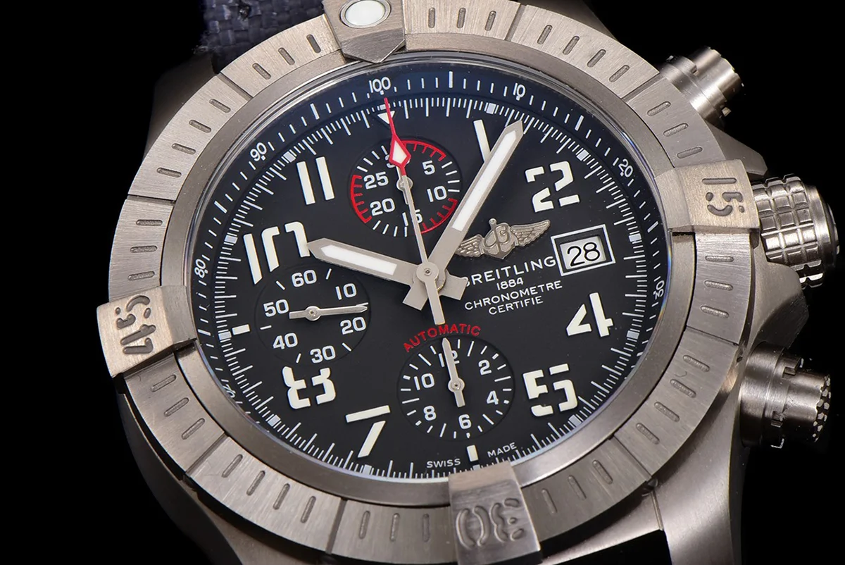 Avenger Bandit Black Dial in Titanium