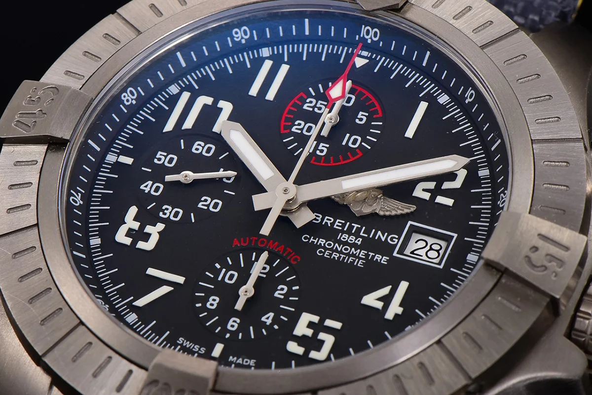 Avenger Bandit Black Dial in Titanium