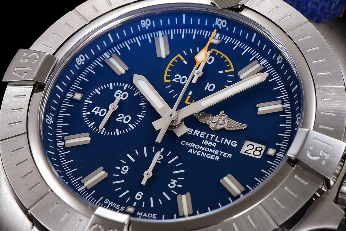 Avenger Bandit Blue Dial in Steel