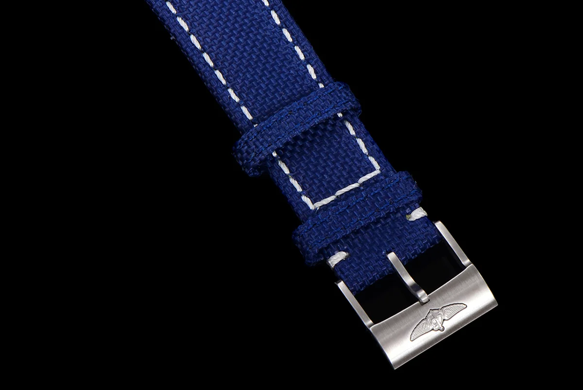 Avenger Bandit Blue Dial in Steel