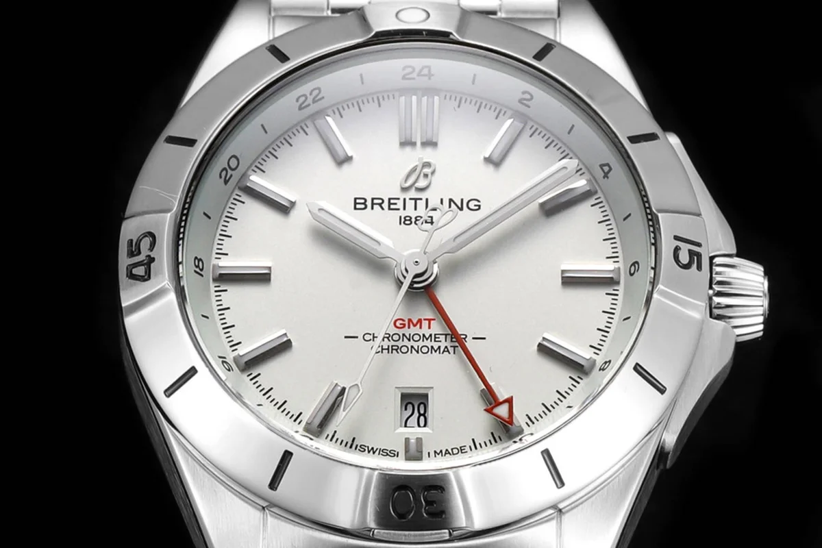 Chronomat Automatic GMT 40 White Dial Ref. A32398101A1A1