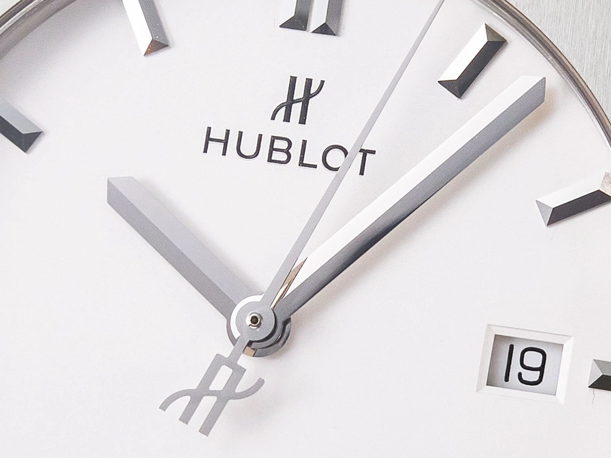 Classic Fusion 42mm SS JJF 1:1 Best Edition White Dial on Black Gummy Leather Strap