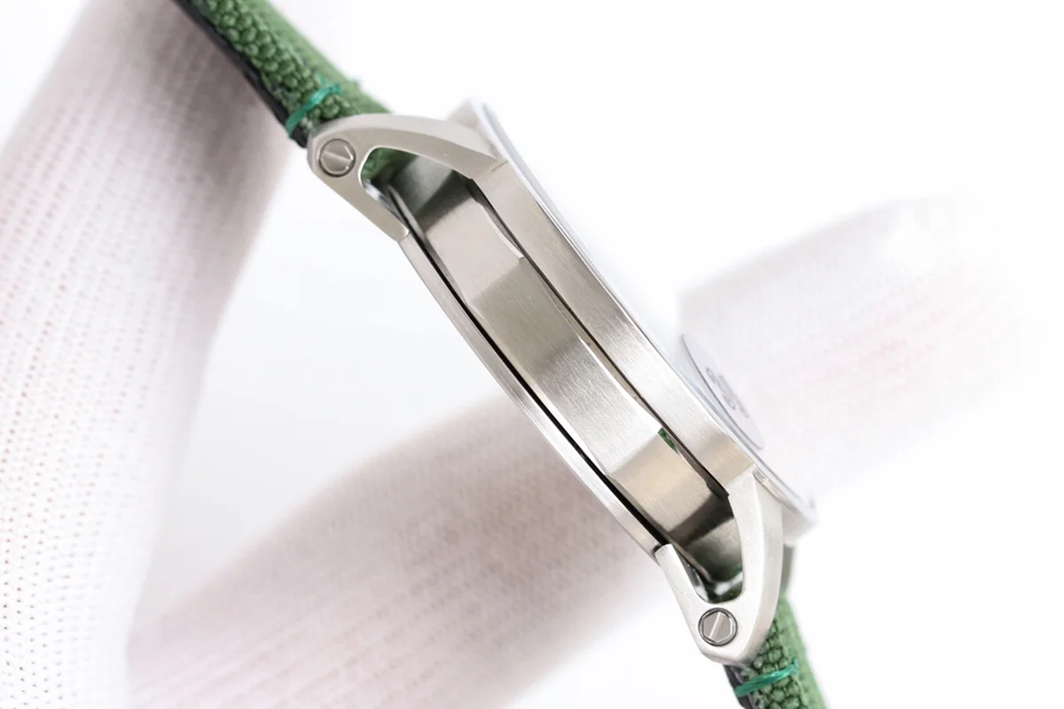 CODE 11.59 Ref.15210 Green Dial