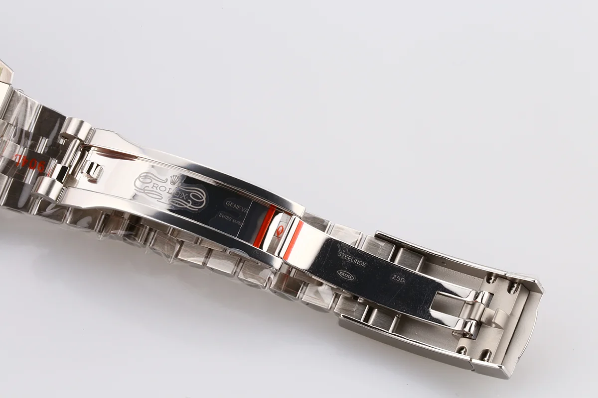 Datejust 41 126334 Silver Dial Stick Markers on Jubilee Bracelet