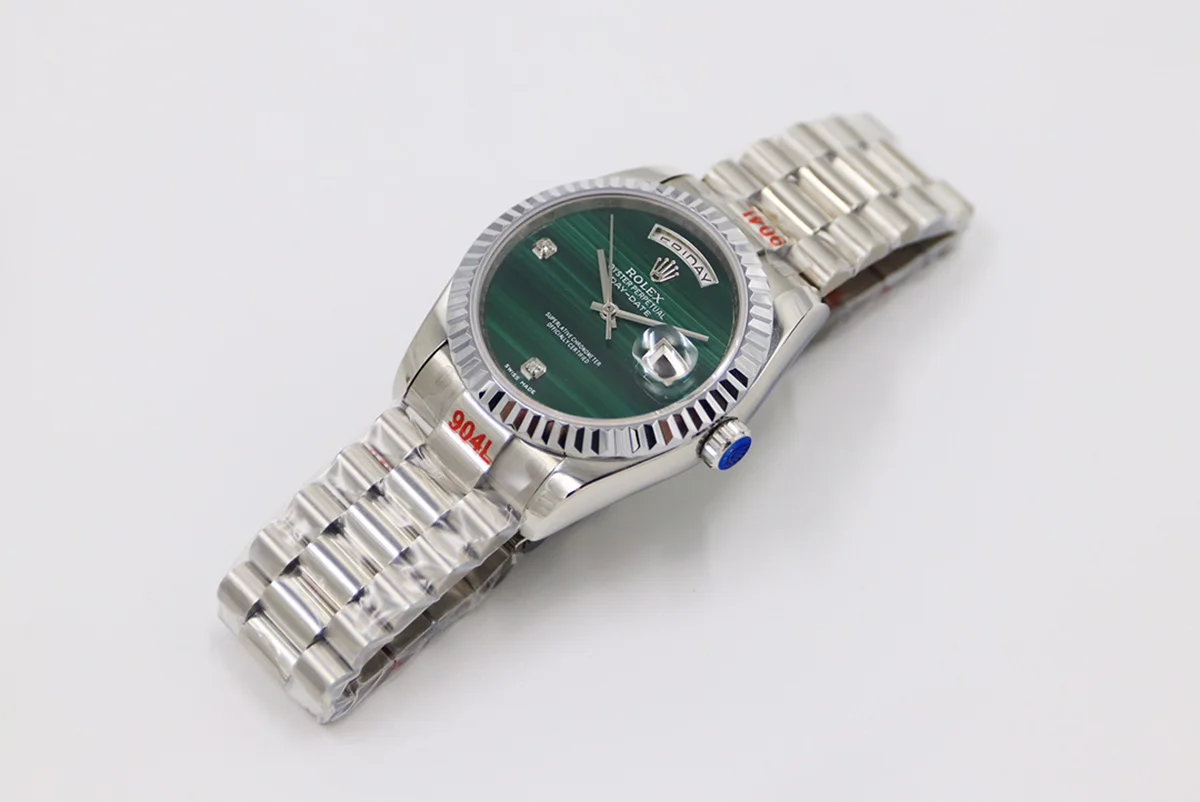 Daydate 36 128236 Malachite Diamond Marker Dial in Platinum