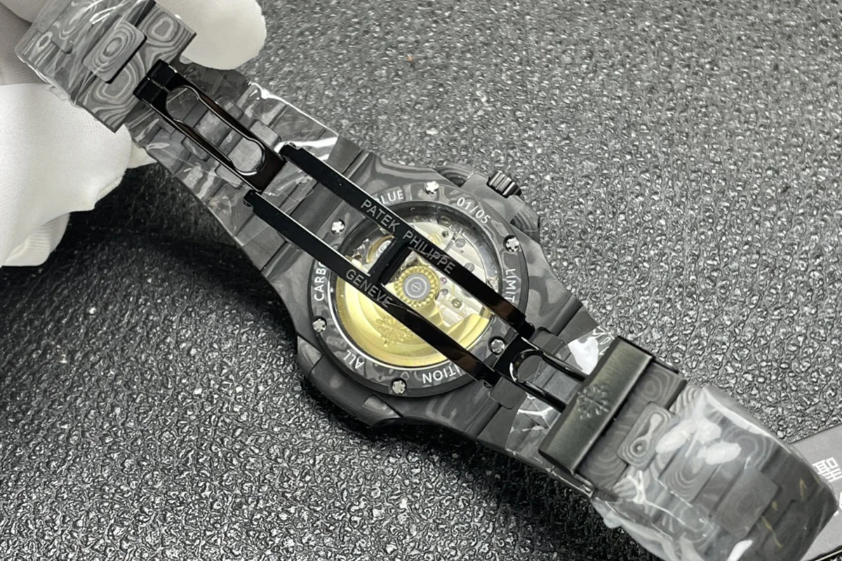 DiW Carbon Nautilus 5711/1A “G Blue Black Grail”