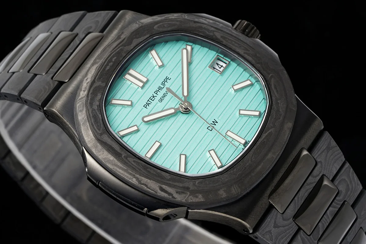 DiW Carbon Nautilus 5711 “Black Grail Celeste”