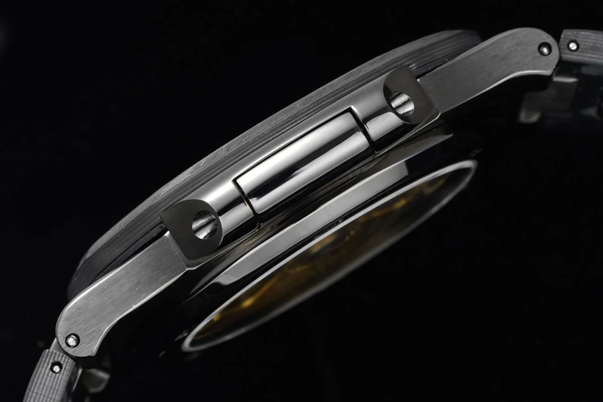 DiW Carbon Nautilus 5711 “Black Grail Celeste”