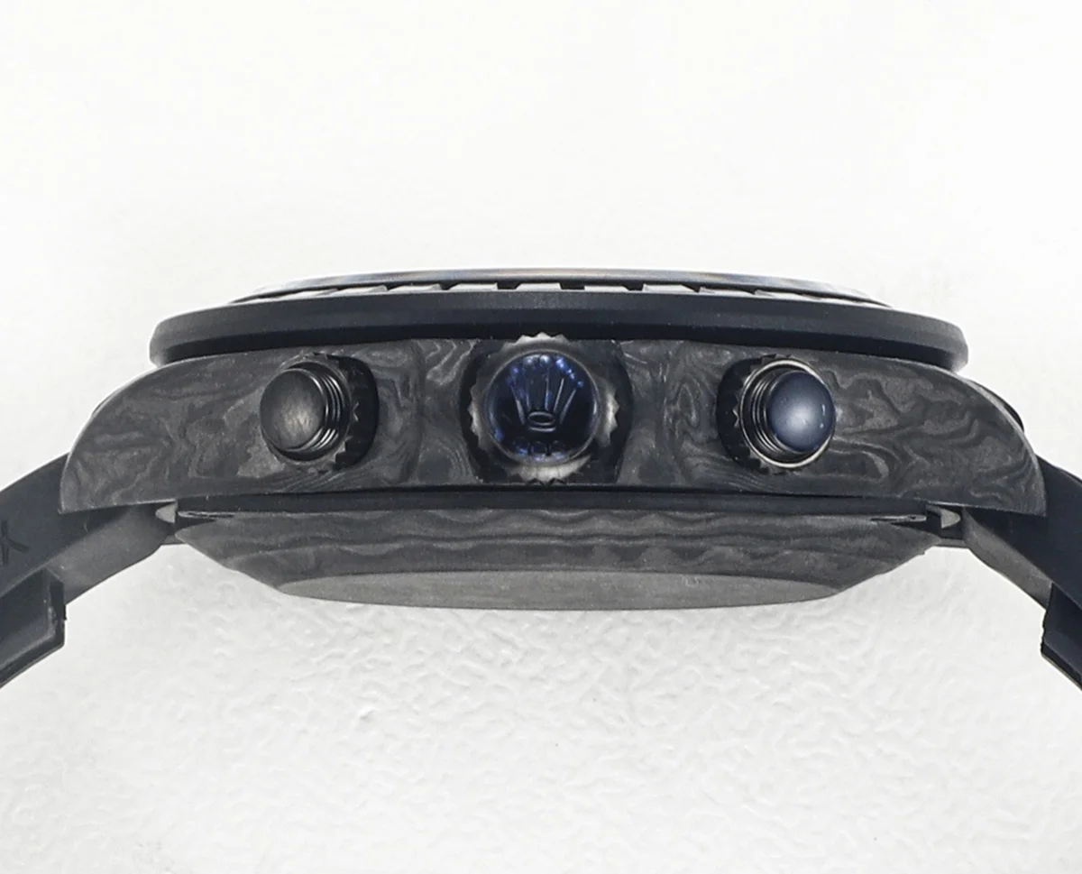 DIW Daytona Rainbow Black Carbon with Black Rubber Strap
